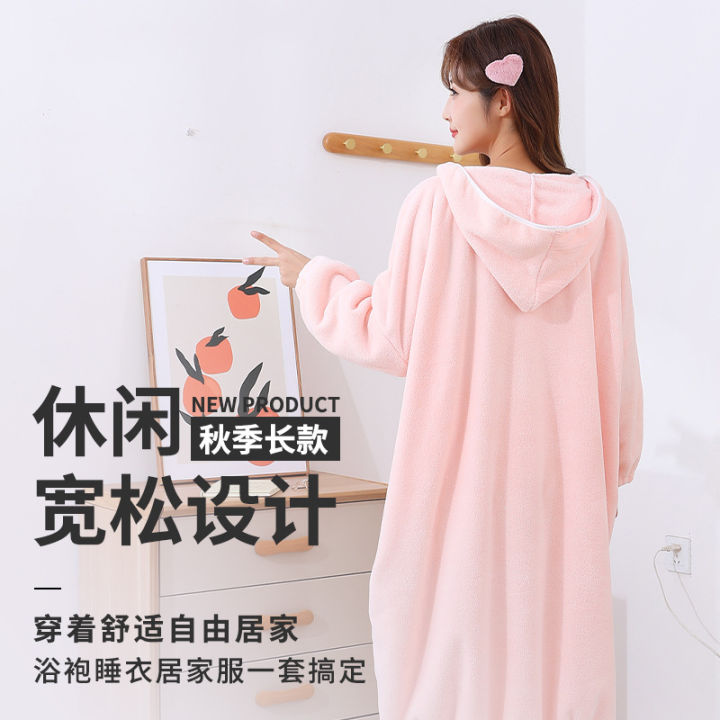Winter%20long%20home%20coral%20velvet%20bathrobes,%20ladies%20can%20wear%20absorbent%20bath%20towels%20and%20thickened%20household%20hooded%20long-sleeved%20bath%20dresses%20-%20Image%203