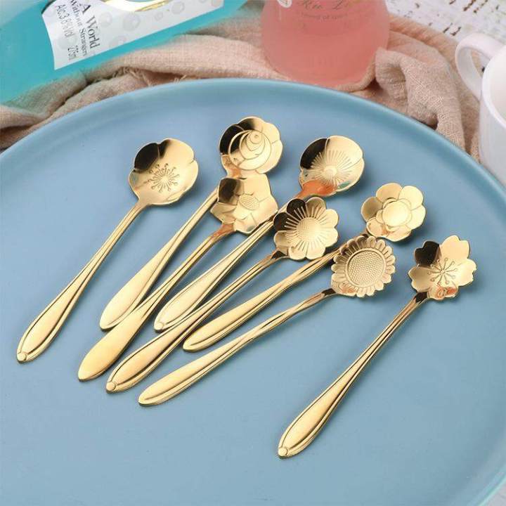 Teaspoon%20Set%20of%208%20Teaspoons%20Coffee%20Tea%20Spoon%20Sugar%20Spoon%20Stainless%20Golden%20-%20Image%204
