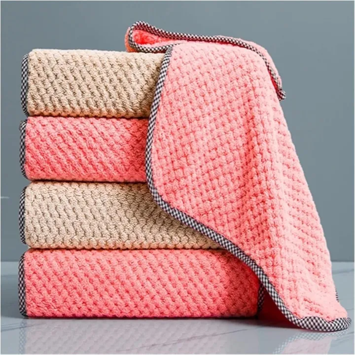 Extra%20Absorbent%20Microfibre%20Towel%20for%20Kitchen,%20Car%20Cleaning,%20Bike%20Cleaning%20-%20Image%202