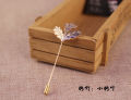 Maple Metal Leaf Lapel Pin Brooch For Men & Women Fashion Accessories.