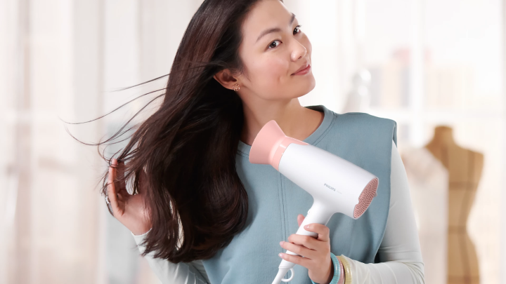 Philips%203000%20Series%20Hair%20Dryer%20BHD300%20%E2%80%93%20ThermoProtect%201600W%20-%20Image%208