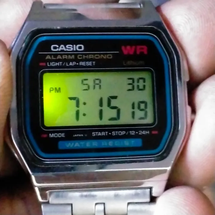 Steel%20Chain%20%20Waterproof%20Classic%20Digital%20Watch%20For%20Men%20-%20Image%202