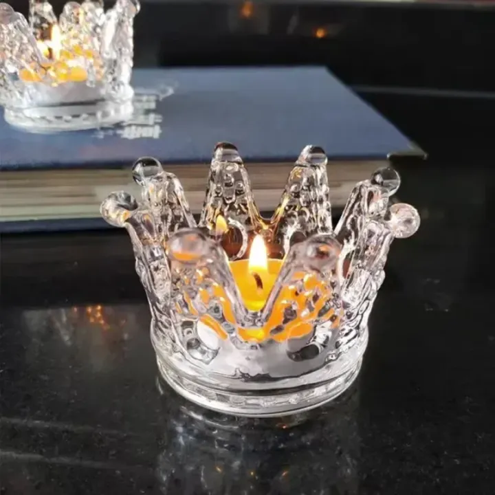 Crown%20Shaped%20Glass%20Ashtray%20-%20Image%202