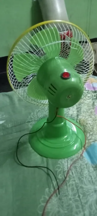 12%20Volt%209%20Inch%20DC%20Fan%20/%20Solar%20Table%20Fan%20/12%20Volt%209%20Inch%20DC%20Solar%20Fan%20/%209%20Inch%20Solar%20Table%20Fan%20-%20Image%204