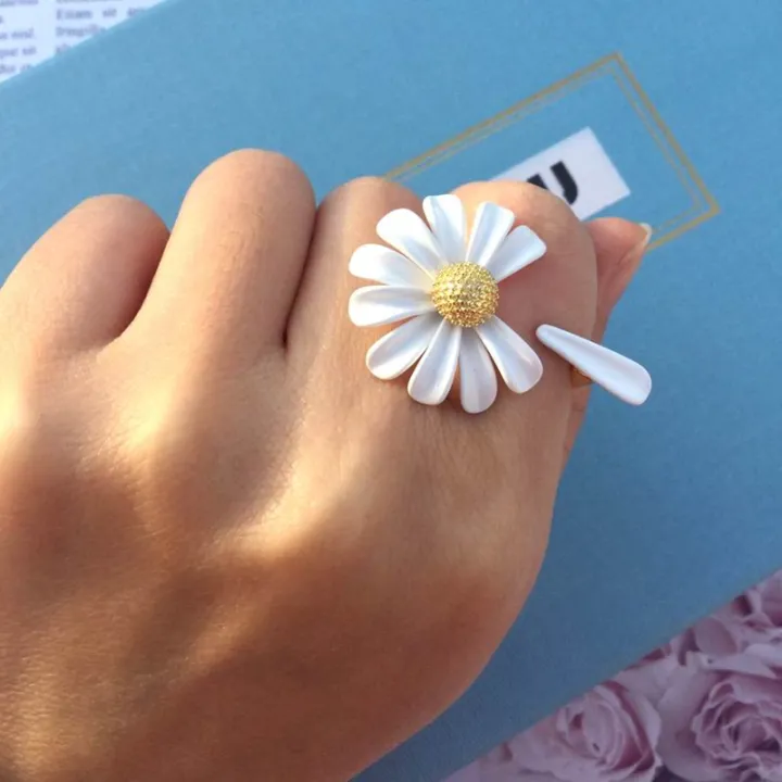 Daisy%20Flower%20Rings%20For%20Women%20Boho%20Fashion%20Jewelry%20Adjustable%20Ring%20Open%20Design%20-%20Image%206