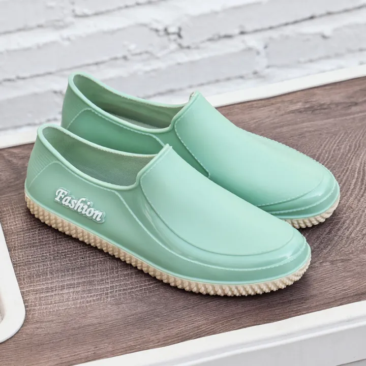 Gongli%20Spring%20and%20Autumn%20low-top%20pullover%20women's%20rain%20boots,%20solid%20color%20fashion%20waterproof%20shoes,%20non-slip%20women's%20shoes,%20plastic%20pumps,%20water%20shoes%20-%20Image%207