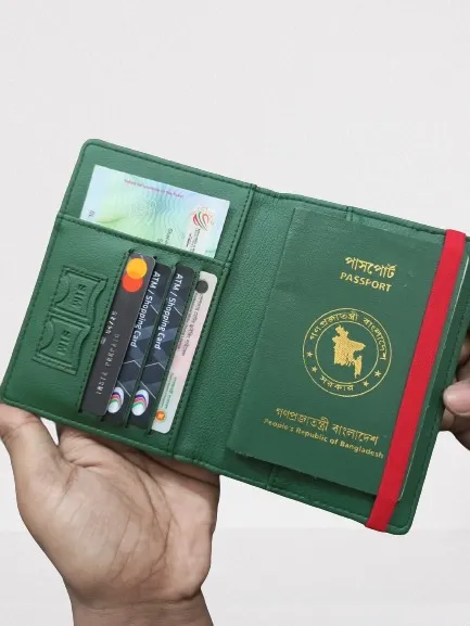 Premium%20Quality%20Leather%20Transparent%20Bangladeshi%20Passport%20Cover%20with%20Card%20Holder%20-%20Image%203