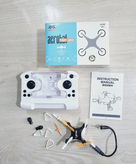HC702%20Mini%20Drone%20Four%20Axis%20Aerobat%20360%20Degree%20With%20Remote%20Control%20-%20Image%206