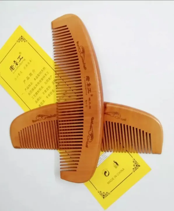 Moon%20Shape%20Wooden%20Hair%20Combs%20-1pcs%20-%20Image%202