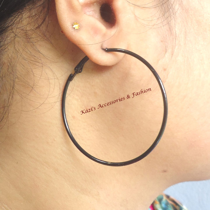 Black%20Big%20Circle%20Women%20Hoop%20Earrings%20Exaggerated%20Hoop%20Ear%20Loop%20Smooth%20Ring%20Earring%20Stainless%20Steel%20Jewelry%20for%20women.%20-%20Image%202
