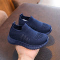 Spring and Autumn style bare plate medium and large children's shoes breathable student shoes trend casual shoes Korean version of boys and girls flying knitting shoes. 