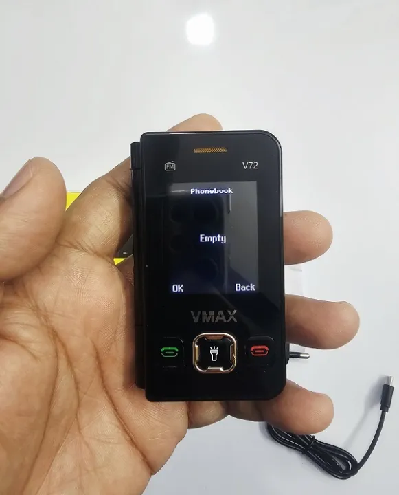 Vmax%20i72%20flip%20Mini%20Folding%20Phone%20Dual%20Display%20Dual%20Sim%20-%20Image%205