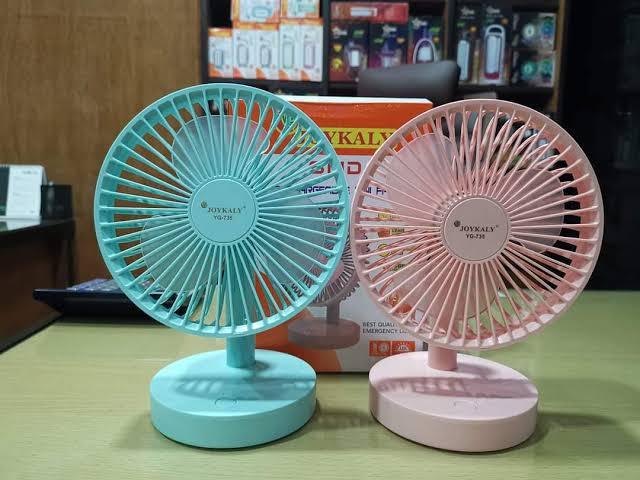 JOYKALY%20YG-735/%20717%20%20Rechargeable%202400mAh%20Lithium%20Battery%20Strong%20Wind%20Portable%20Desk%20/%20Table%20Fan%20-%20Image%208