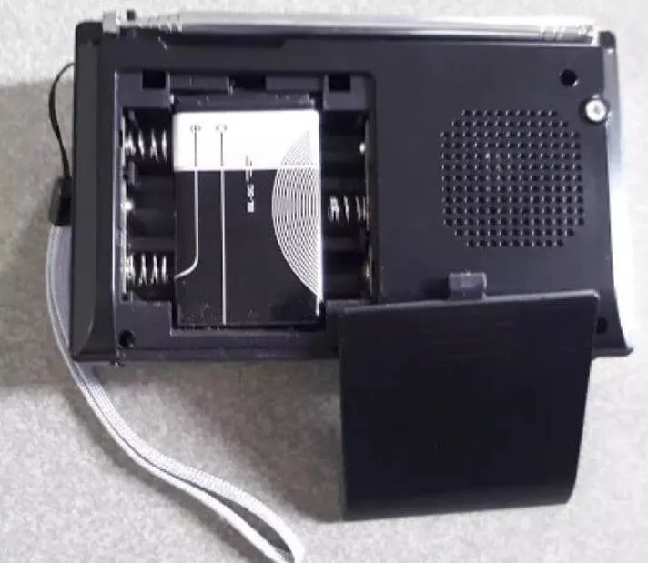 RK%20Super%20RK-9803%209-Band%20Radio%20with%20USB/TF%20Music%20Player%20-%20Image%203