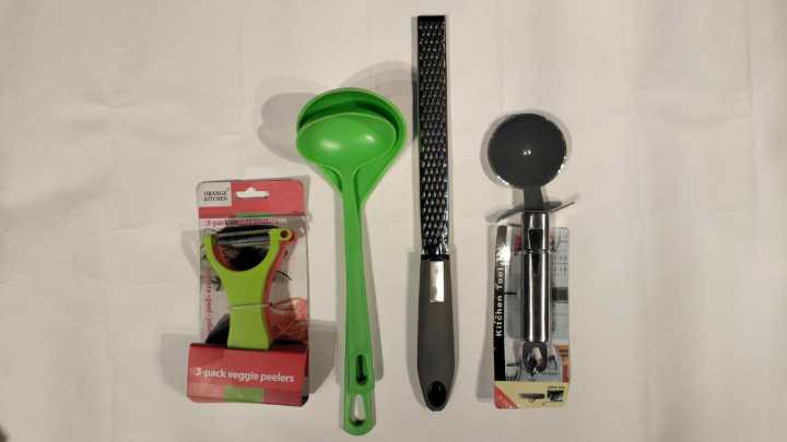 Kitchen Item, Kitchenate, Spoon, Measing Tools, Piller, Slicer, Pizza Cutter, Cutter, Dinning Tools