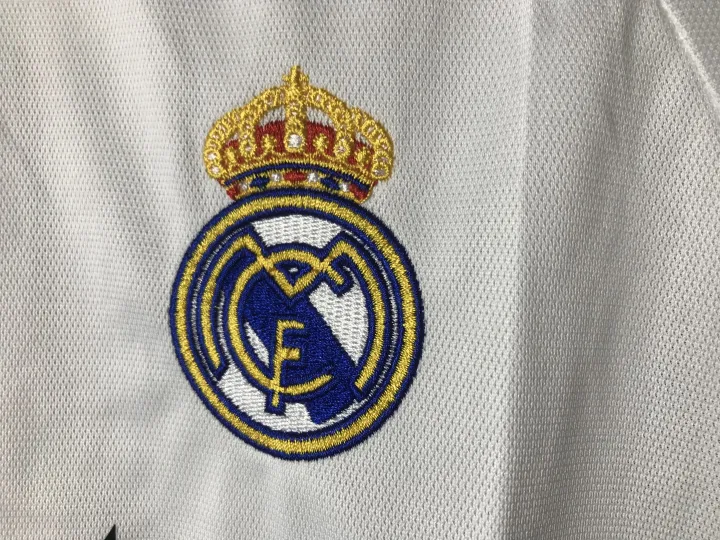 Real%20Madrid%20Home%20Jersey%2023/24%20Fan%20Version%20Short%20Sleeves%20Football%20Jersey%20-%20Real%20Madrid%20Jersey%20-%20Image%204