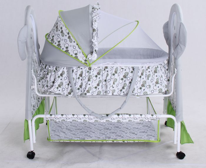 Baby%20Cradle%20Bed%20with%20Mosquito%20Net,%202%20in%201%20Baby%20Crib,%20can%20be%20Infant%20Basket,%20Pink%20Baby%20Rocking%20Bed%20with%204%20lockable%20wheels%20-%20Image%205