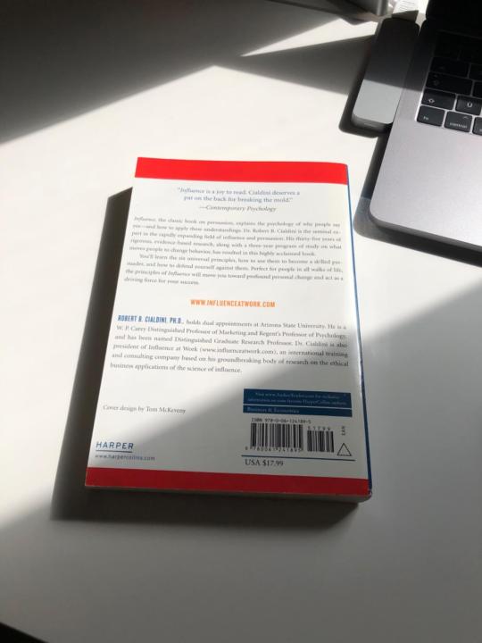 Influence:%20The%20Psychology%20of%20Persuasion%20by%20Robert%20B.%20Cialdini%20-%20Premium%20-%20Paperback%20-%20Image%205
