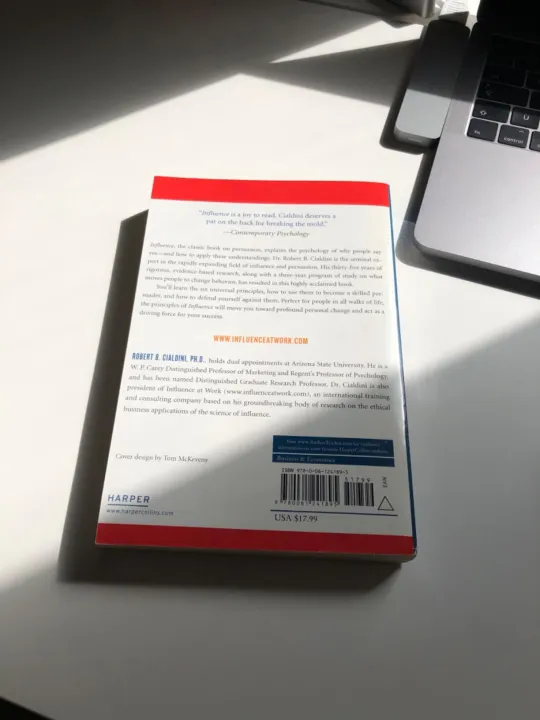Influence:%20The%20Psychology%20of%20Persuasion%20by%20Robert%20B.%20Cialdini%20-%20Premium%20-%20Paperback%20-%20Image%205