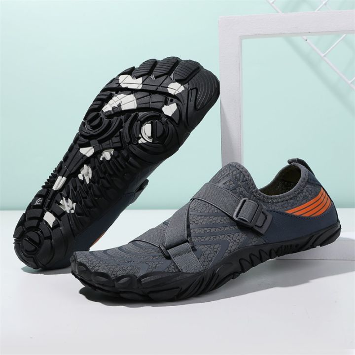 Cross-border%20outdoor%20beach%20shoes,%20river%20tracing,%20snorkeling,%20five-finger%20shoes,%20couple%20hiking,%20wading%20shoes,%20indoor%20breathable%20fitness%20jumping%20shoes%20-%20Image%207