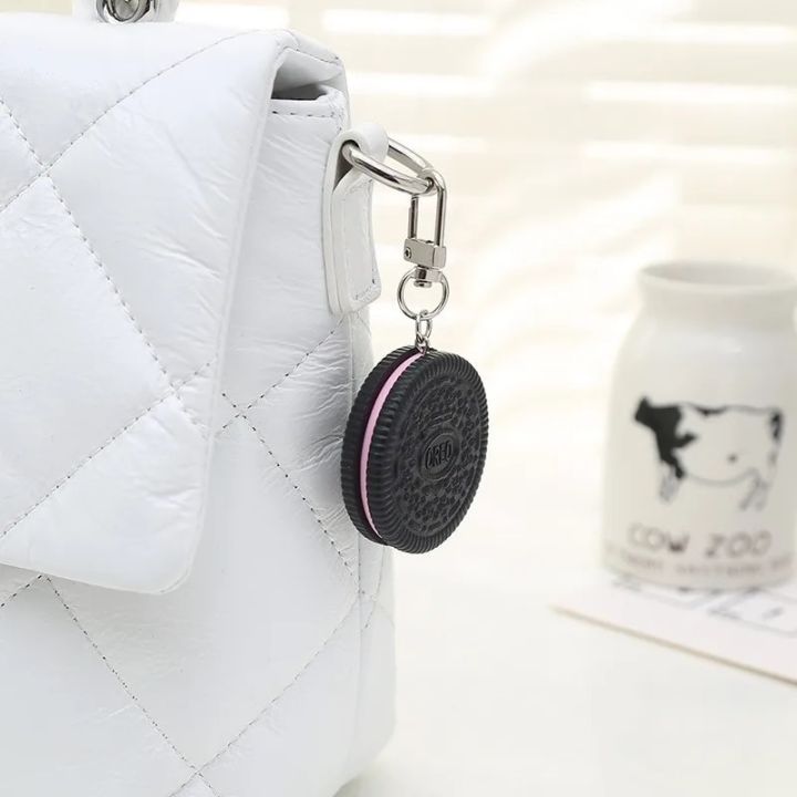 Oreo%20Cookie%20Keychain%20Cute%20Fashion%20Creative%20Food%20Fun%20Cookie%20Model%20Car%20Bag%20Pendant%20Jewelry%20Gift%20To%20Friends%20Boutique%20Gift%20-%20Image%203