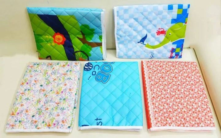 Baby%20Waterproof%20Urine%20Mat%20(24%20x%2018%20inches)-1pc%20-%20Image%205