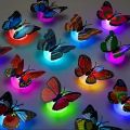 01 pcs Colorful Luminous Butterfly Small Night Lamp Flash Simulation Butterfly Lamp Encounter LIght-01  Pcs. 