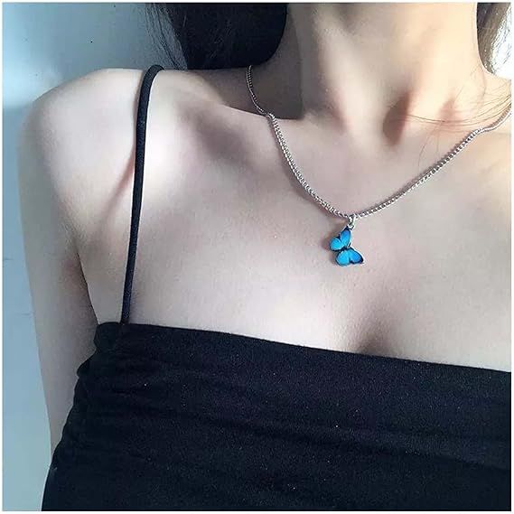 Blue%20Butterfly%20Bracelet%20For%20Woman%20-%20Image%202