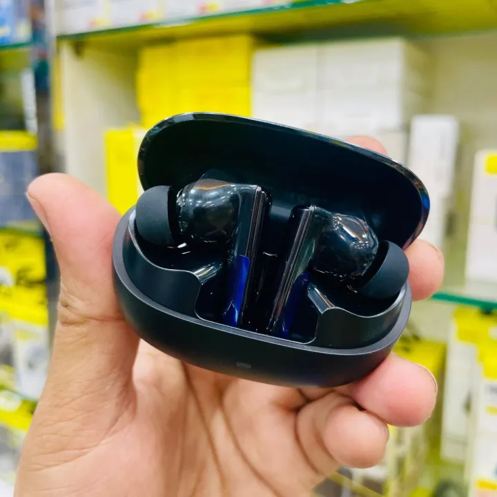AWEI%20T88%20ANC%20TWS%20Earbuds,%20%20-35dB%20Deep%20Noise%20Cancelling%20Wireless%20Headphones%20with%20ENC%20and%204%20Microphones%20In-Ear%20Handfree%20Earbuds%20-%20Image%206