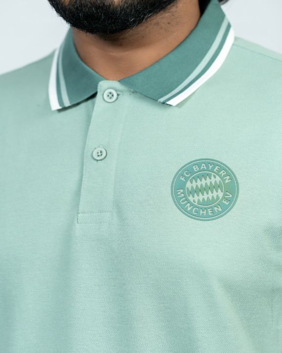 Bayern%20Munich%20Official%20Design%20Polo%20T-shirt%20-%20Image%204