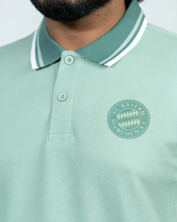 Bayern%20Munich%20Official%20Design%20Polo%20T-shirt%20-%20Image%204