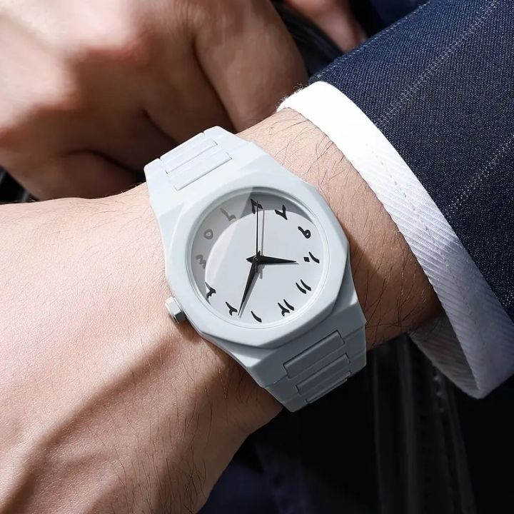 Arabic%20Aura%20Watch%20%E2%80%93%20Carbon%20Fiber%20Look%20Body%20with%20Sleek%20&%20Modern%20Design%20-%20White%20-%20Image%202