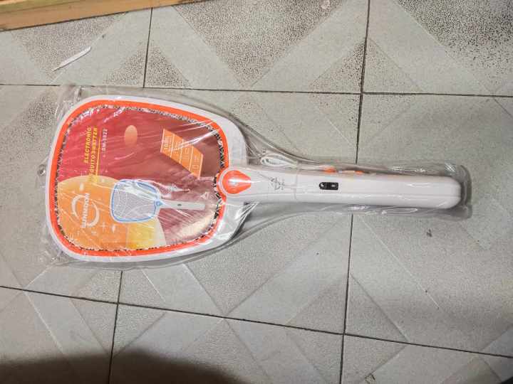 Sunmoon%20SM-3822%20Mosquito%20Killing%20Bat%202%20In%201%20With%20Led%20Light%20-%20Image%202