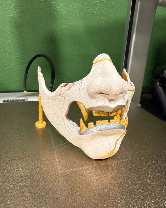 3D%20Printed%20Ghost%20of%20Yotei%20Atsu%20Mask%20PS5%20Controller%20Holder%20-%20DualSense%20Snap-In%20Stand%20with%20Smart%20Button%20Cutout%20for%20Gaming%20Desk%20Decor%20-%20Image%204