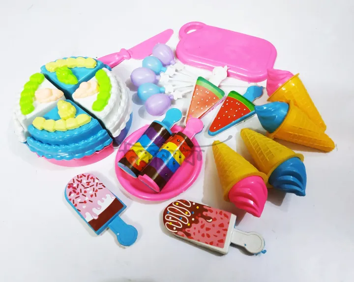 Birthday%20Cake%20Cutter%20Play%20Set%20For%20Kids%20-%20Image%203