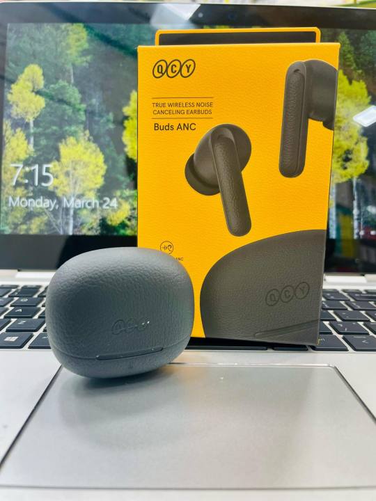 QCY%20Buds%20ANC%20HT15%2045dB%20Adaptive%20ANC%20Wireless%20Earbuds%20-%20Image%203