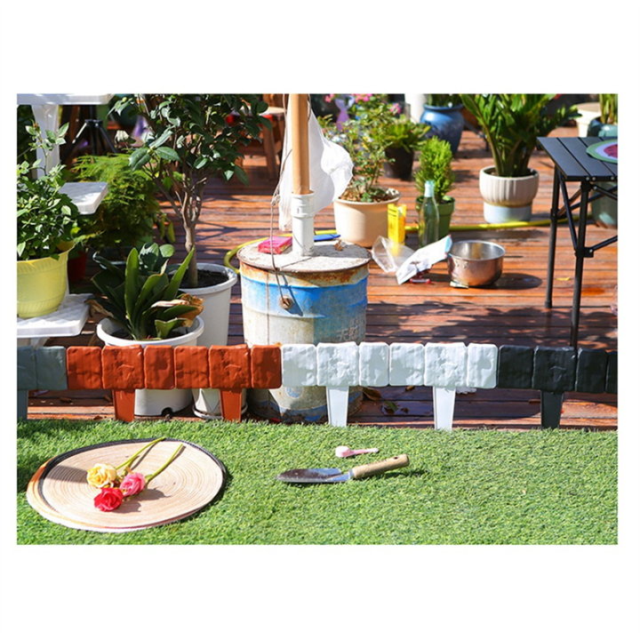 Black%20Sheet%20plastic%20fence,courtyard%20lawn%20villa%20decoration%20small%20fence%20-%20Image%209