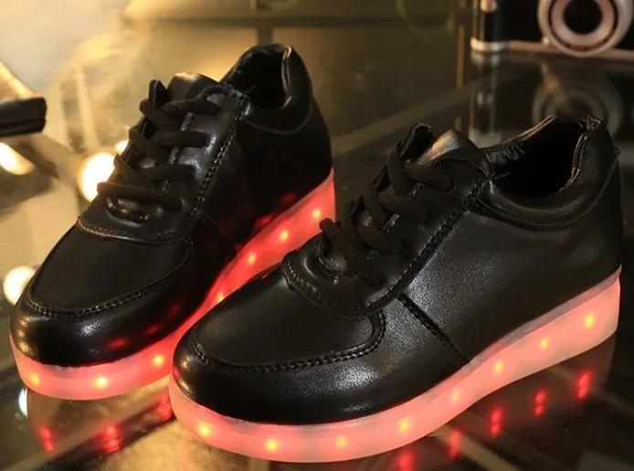 Luminous%20Sneakers%20for%20Women%20Casual%20Shoes%20Led%20Glowing%20Shoes%20for%20Men%20Fashion%20Flat%20Running%20Sneakers%20LED%20Rechargeable%20Couple's%20Shoes%20House%20Foocus%20-%20Image%207