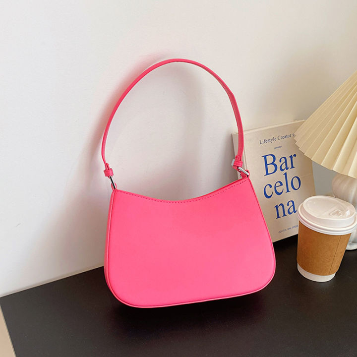 Urban%20minimalist%20style%20solid%20color%20high-end%20texture%20practical%20ladies%20bags,%20girlfriends%20holiday%20gifts,%20one-shoulder%20armpit%20bags%20-%20Image%204