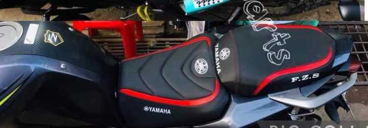 Yamaha%20Fzsv2%20golden%20modified%20seat%20cover%20-%20Image%202