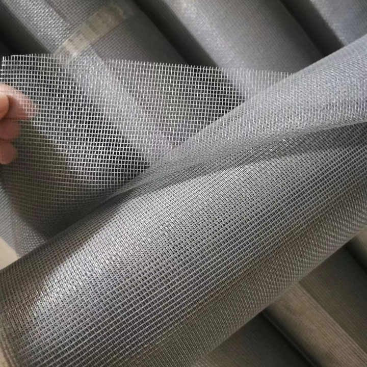 Mosquito%20Net%20Fiberglass%20Mosquito%20Roller%20Screen%20(4.5*4%20Fit)%20-%20Image%202