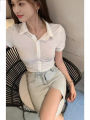 Pure Hot Girl White Shirt Short Slim-Fit Shoulder T T-shirt Pleated Waist Tight Shirt Short Sleeve Design Blouse.