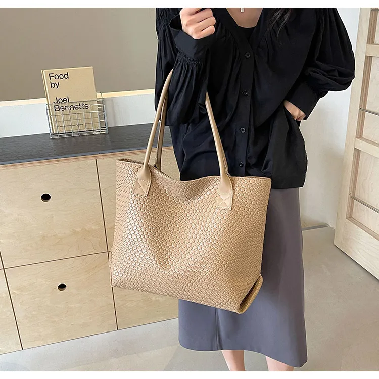 Large capacity bag women's niche tote bag premium sense work