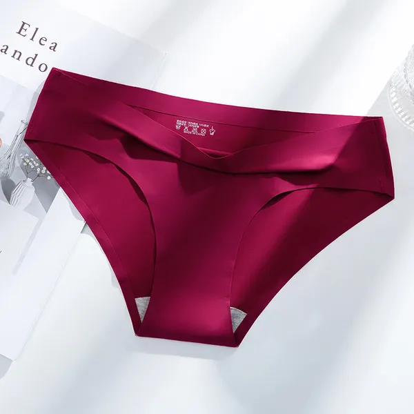 Ultra-Thin%20Seamless%20Ice%20Silk%20Panties%20%E2%80%93%20Soft%20&%20Breathable%20Comfort%20for%20Women%20-%20Image%202