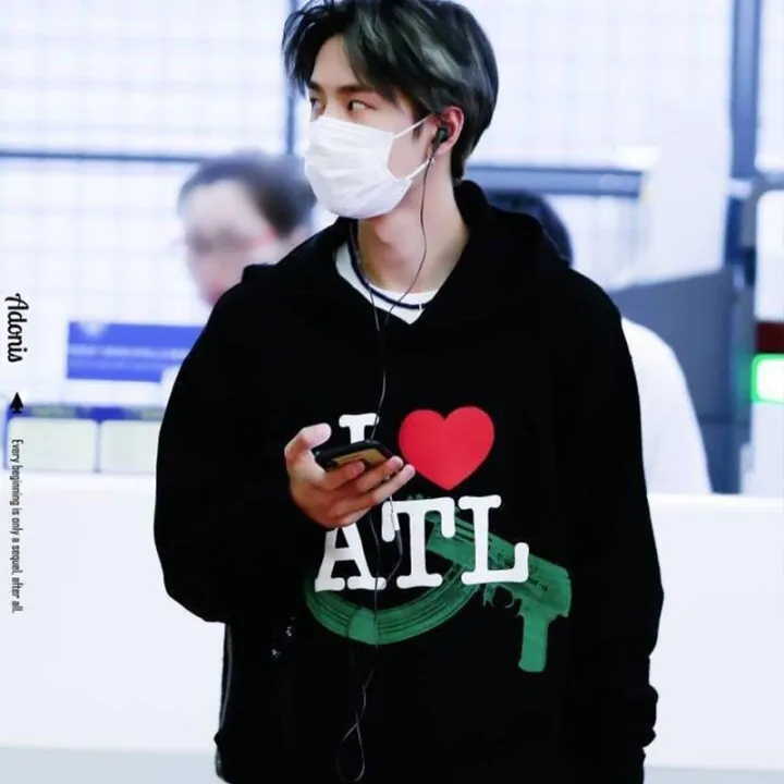 Wang%20Yibo%20Xiao%20Zhan%20Style%20Derivative%20Hoodie%20Men%20and%20Women%20Loose%20Couple%20Clothes%20Korean%20Hoodie%20Top%20Fashionable%20Coatins%20-%20Image%204