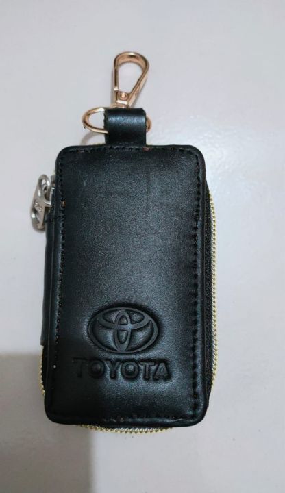 Mini%20Leather%20Key%20Ring%20Holder%20Black/%20Chocolate%20-%20Image%203