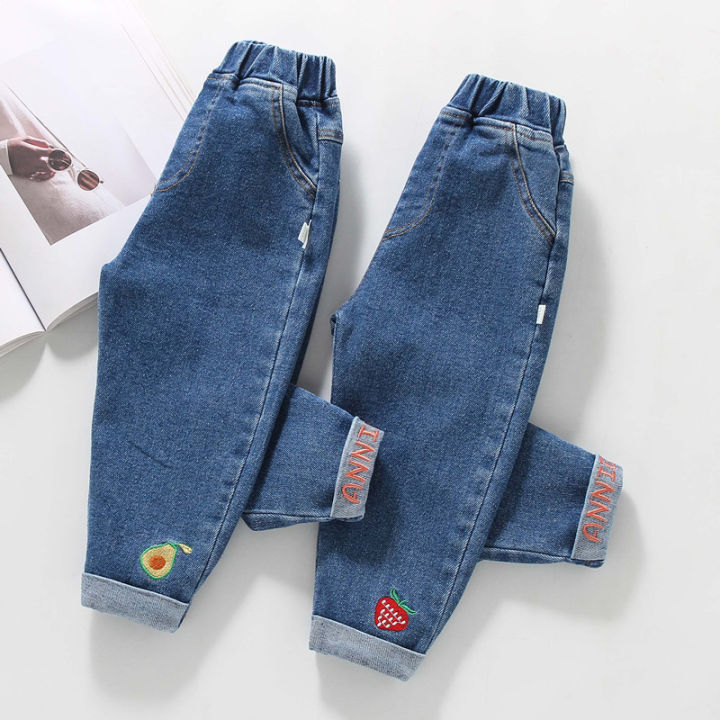 Spring%20and%20autumn%20new%20girls%20jeans%203%20years%20old%205%20foreign%20style%20children%20loose%20wear%20children's%20baby%20pants%20tide%20-%20Image%203
