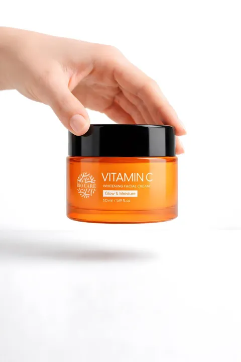 BioCare%20Vitamin%20C%20Whitening%20Facial%20Cream%20-%20Image%204