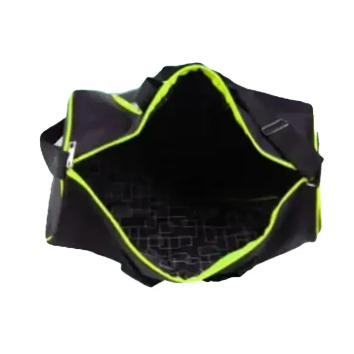 Travel%20&%20Gym%20Bags%20for%20Both%20Men%20And%20Women%20Sports%20and%20Gym%20Bag%20-%2016/8%20inch%20Black%20Color%20/Fitness%20Gym%20Bag%20/Mountain%2018%20Litter%20Duffel%20Bag%20/%20PU%20leather%20%20Gym%20Bag%20for%20Men%20and%20Women%20-MY%20SHOPEE%20BD%20-%20Image%205