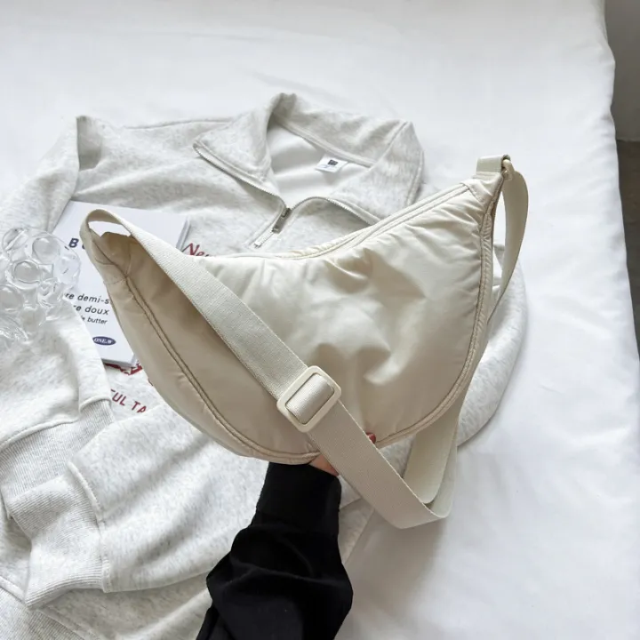 U%20home%20fitting%20room%20with%20the%20same%20style%20female%20crossbody%20bag%20Xiaohongshu%20nylon%20dumpling%20bag%20student%20shoulder%20bag%20cloth%20bag%20factory%20supply%20-%20Image%202
